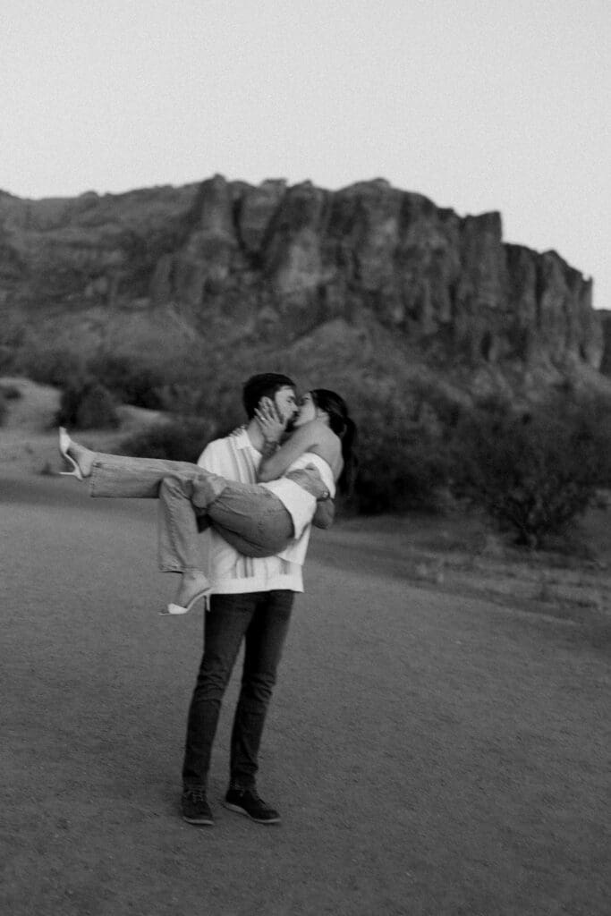 desert phoenix engagement session