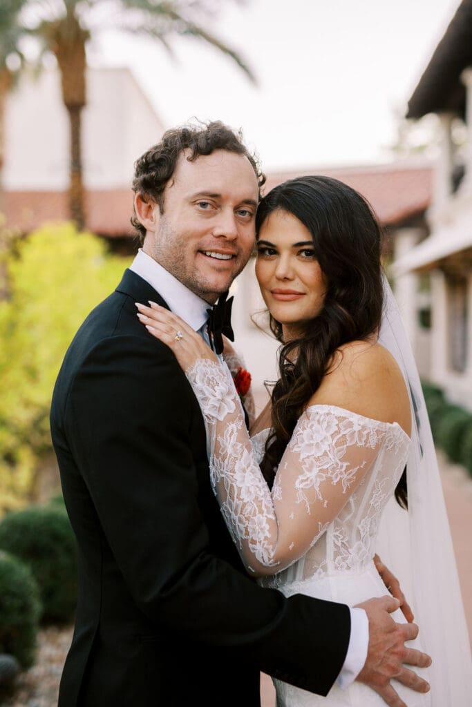 bride and groom photos scottsdale resort and spa scottsdale wedding photographer