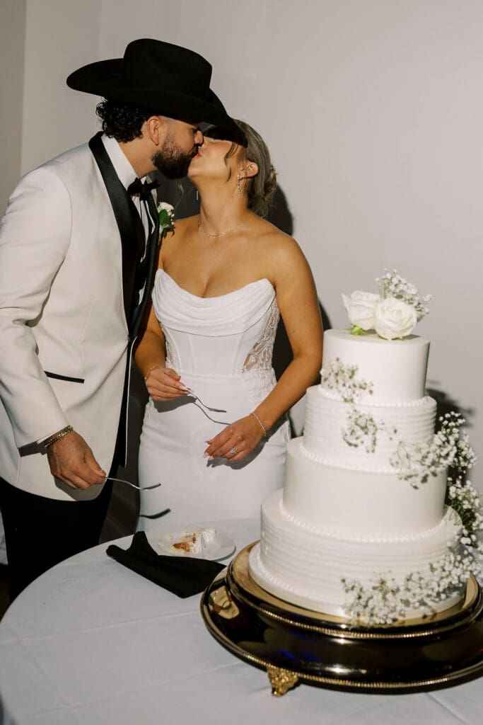 secretgarden wedding phoenix - arizona wedding photographer