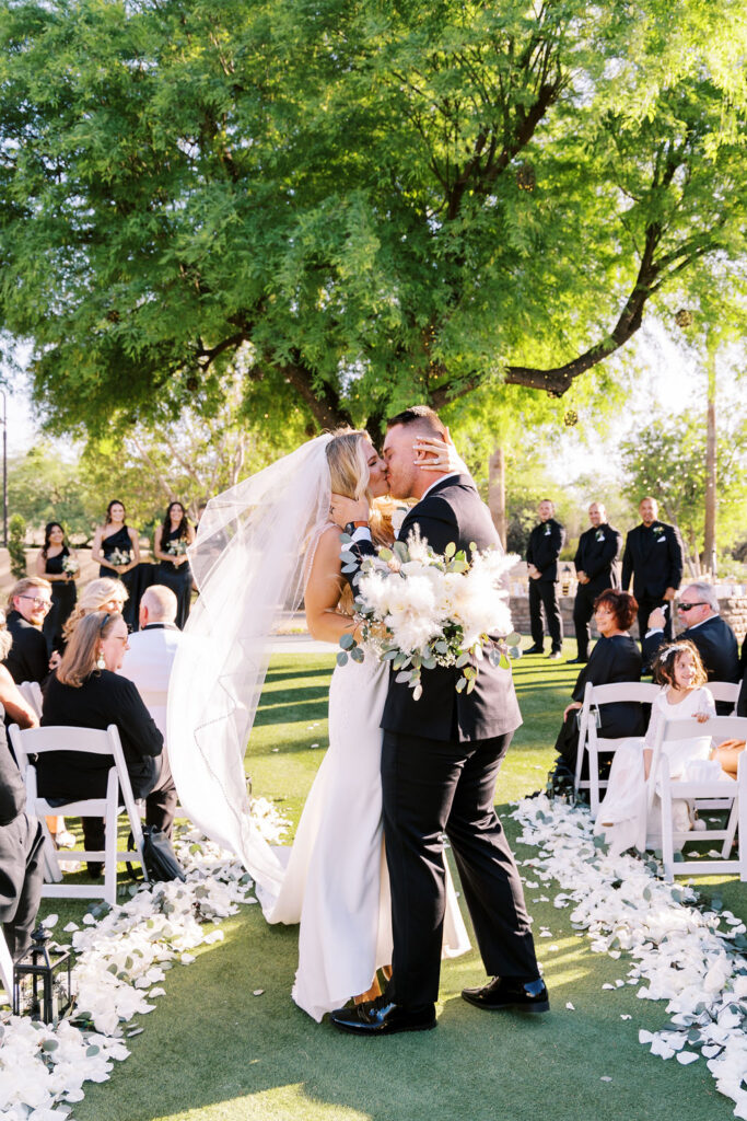 Photos at a Secret Garden Wedding in Phoenix