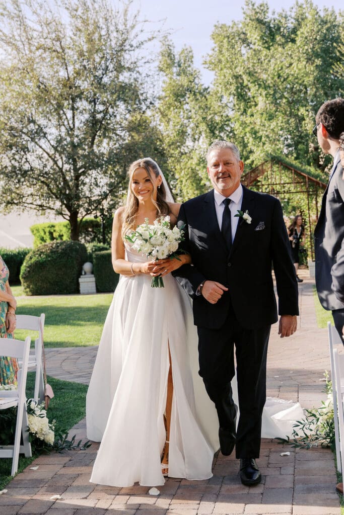 Ceremony photos Stonebridge Manor wedding, Arizona wedding photographer