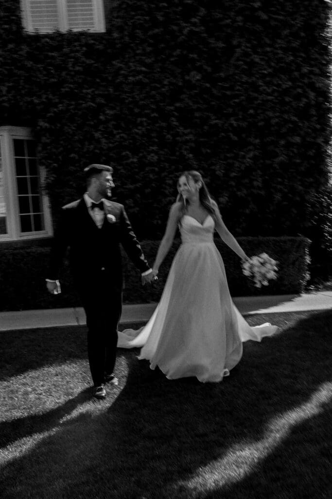 Bride and Groom photos Stonebridge Manor wedding, Arizona wedding photographer