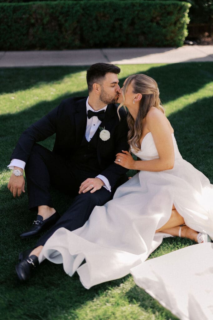 Bride and Groom photos Stonebridge Manor wedding, Arizona wedding photographer