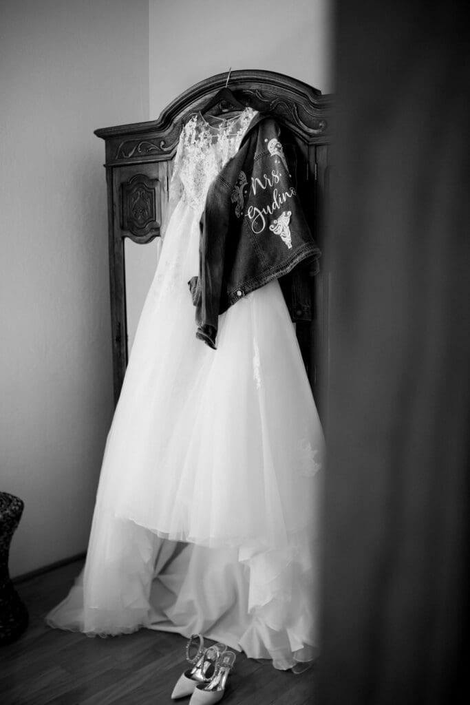 Getting Ready Tlaquepaque Sedona Wedding Photographer