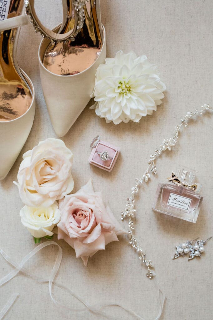 Tlaquepaque Sedona Wedding Photographer Details