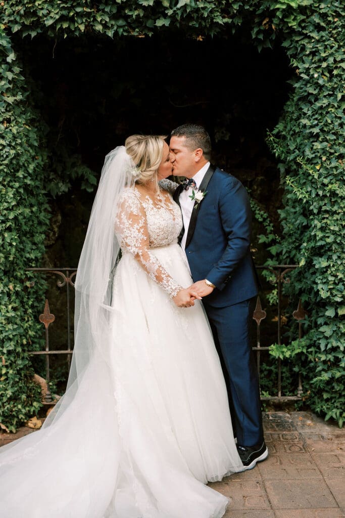 Tlaquepaque Sedona Wedding Photographer