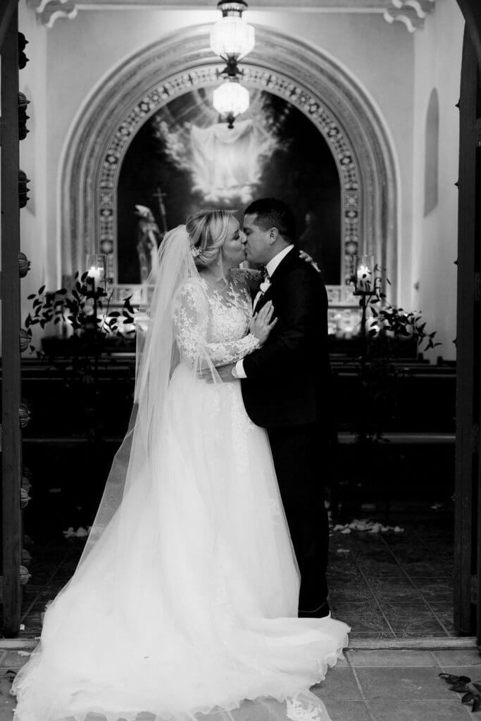 Tlaquepaque Sedona Wedding Photographer