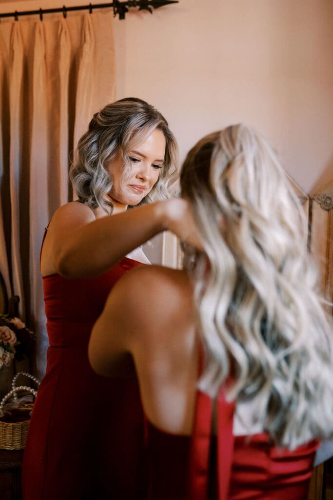 Getting ready at Wrigley mansion wedding, Phoenix Wedding Photographer
