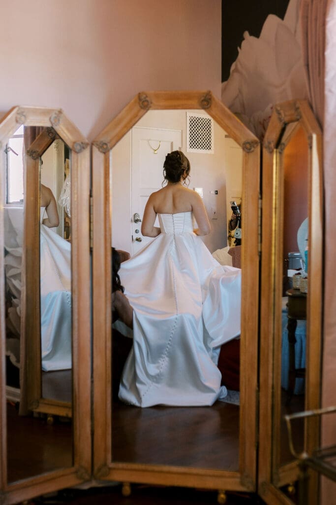 Getting ready at Wrigley mansion wedding, Phoenix Wedding Photographer