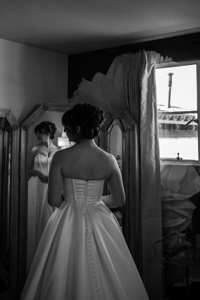 Getting ready at Wrigley mansion wedding, Phoenix Wedding Photographer