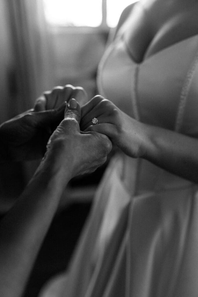 Getting ready at Wrigley mansion wedding, Phoenix Wedding Photographer